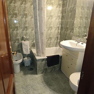 Habitación con 2 Camas Individuales